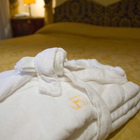 Hotel Giardino San Lorenzo in Campo Esterno foto